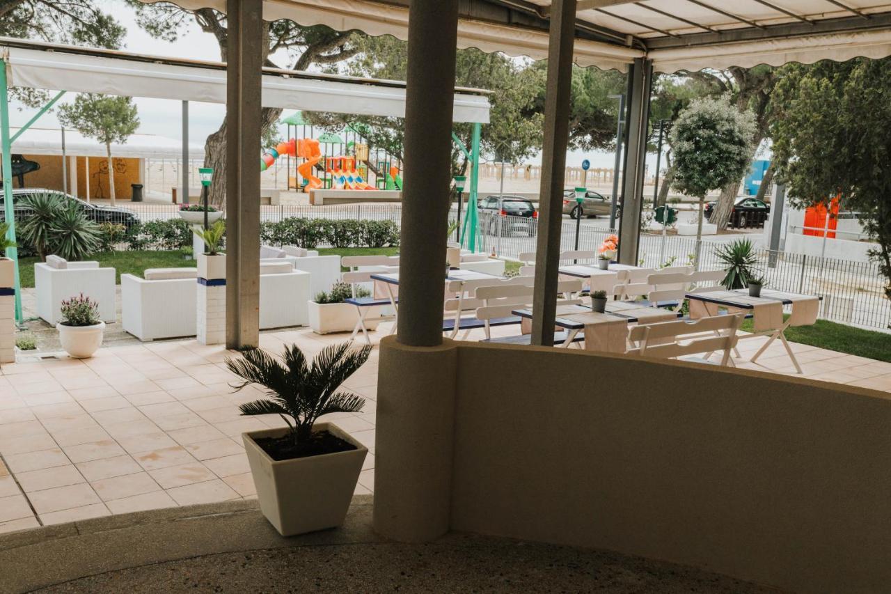 Hotel Villa Franca Lignano Sabbiadoro Exterior photo